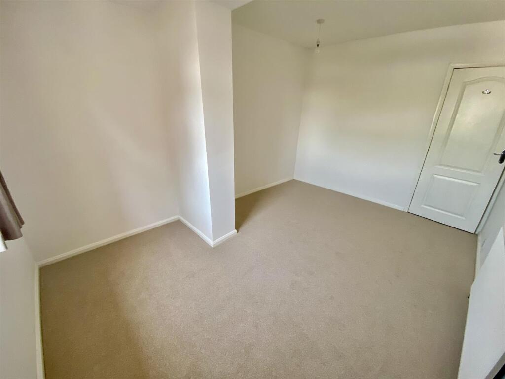 Bramleys Estate Agents - Westfields Avenue - Mirfi