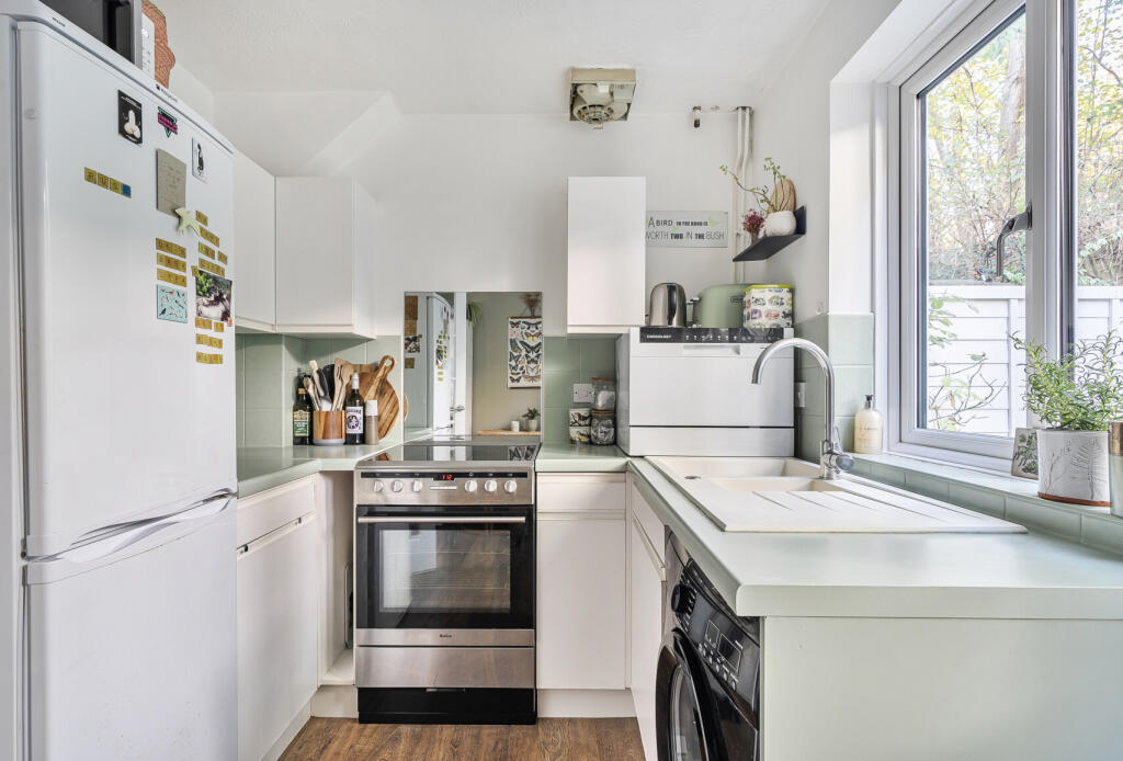 1384549-13-6925cf...