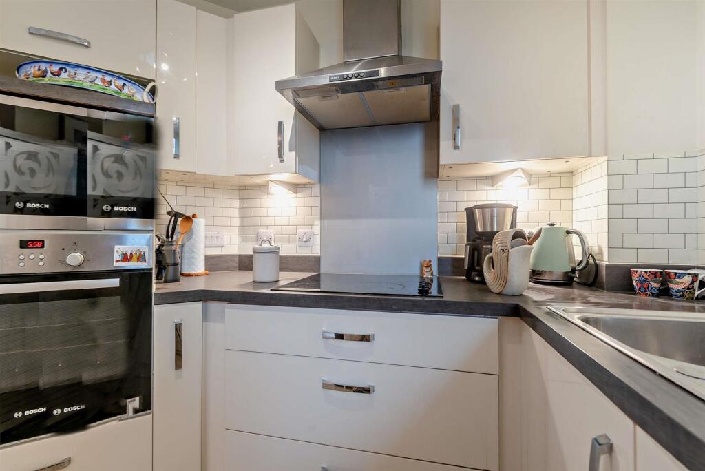 8631889-interior11-800.jpg