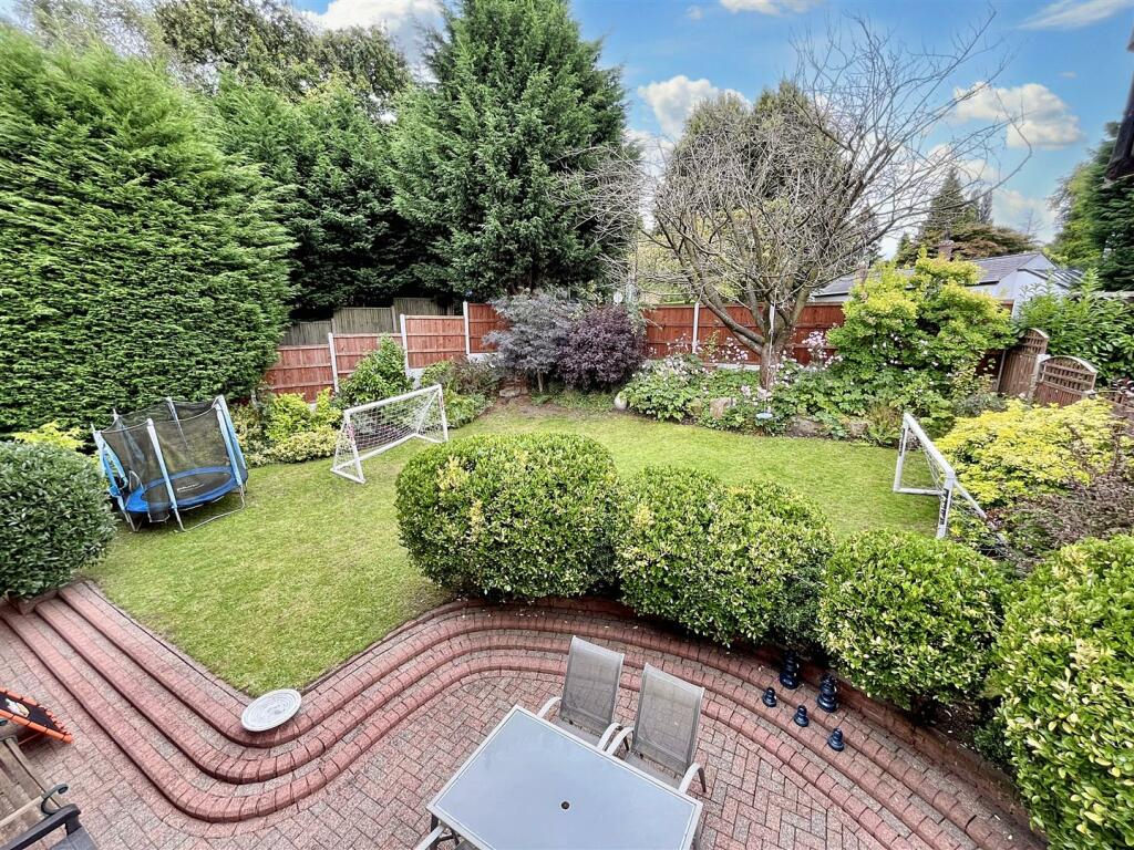 Views over Gardens