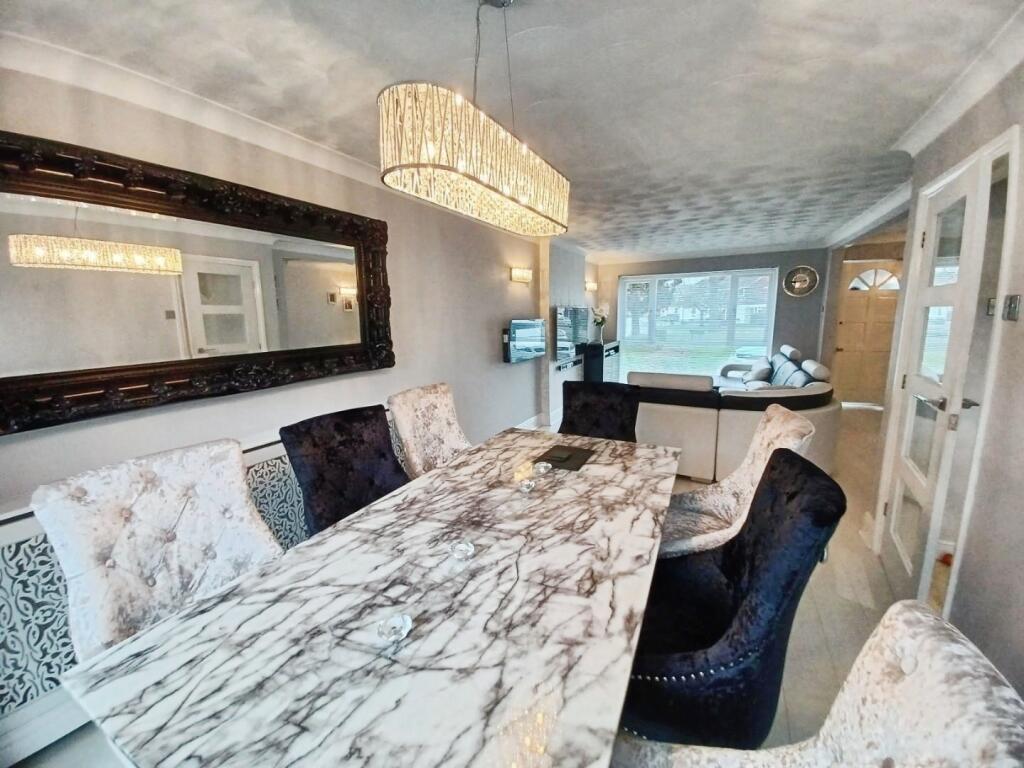 pbox-bedroom-342599.jpg