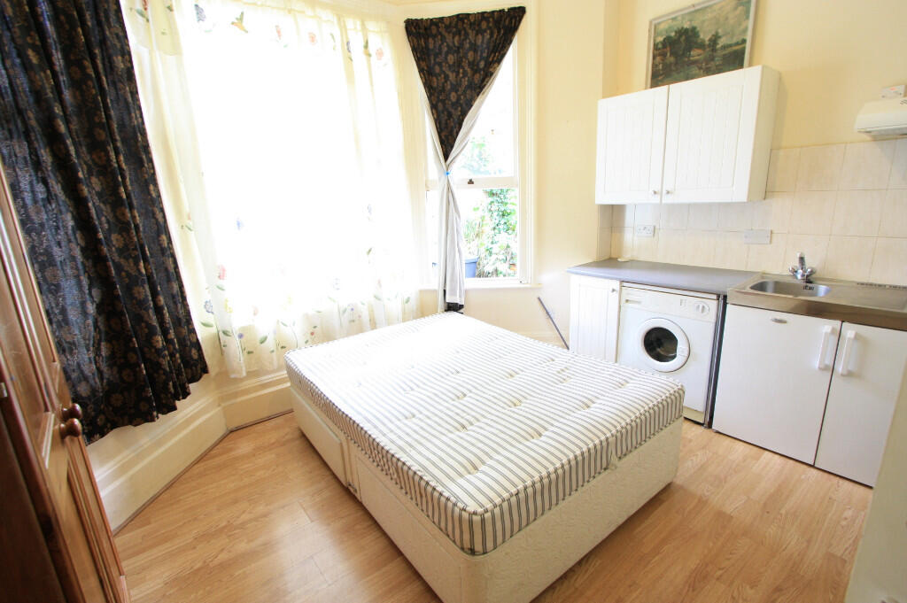 Riggindale Road, London, SW16