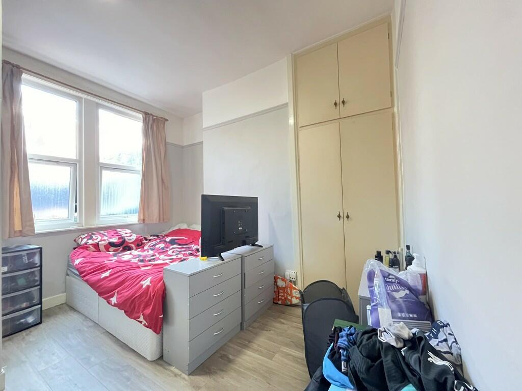FLAT 2