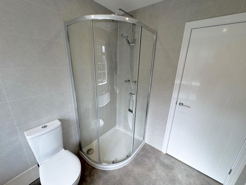 Shower cubicle 
