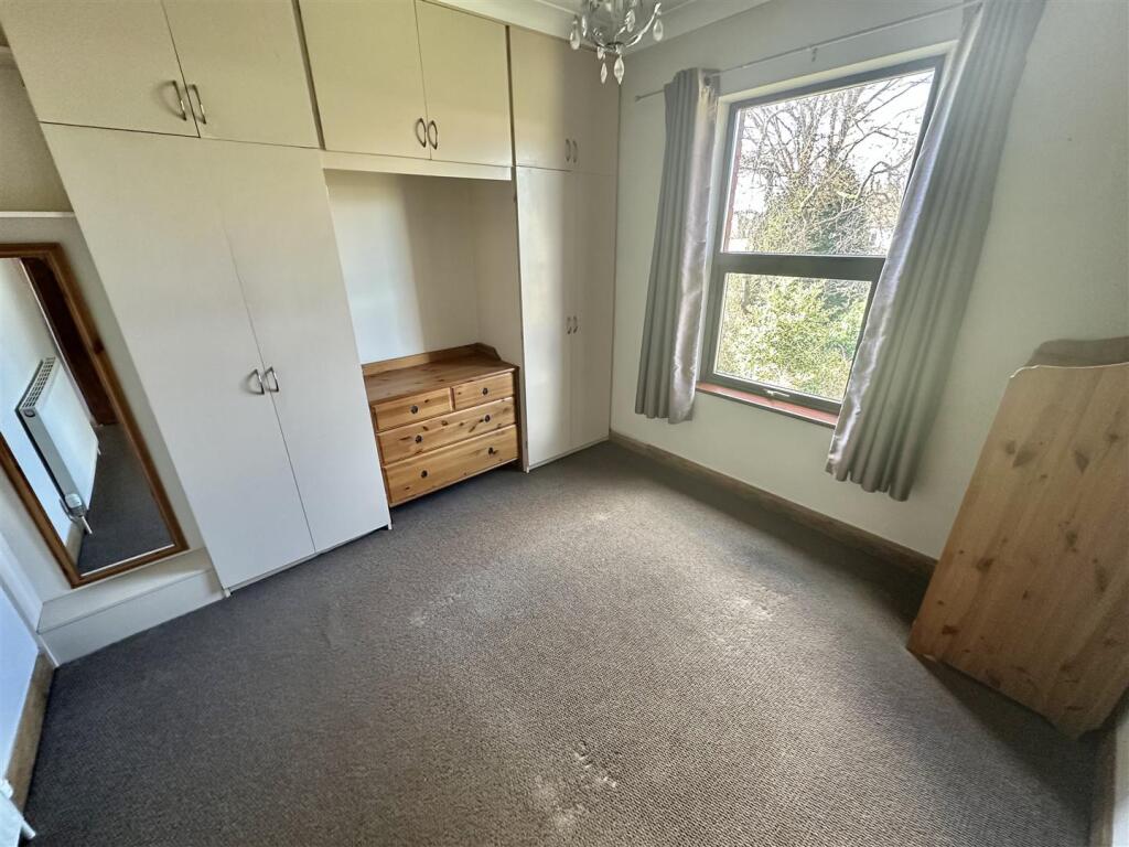 Bramleys Estate Agents - Leeds Old Road (3).jpg