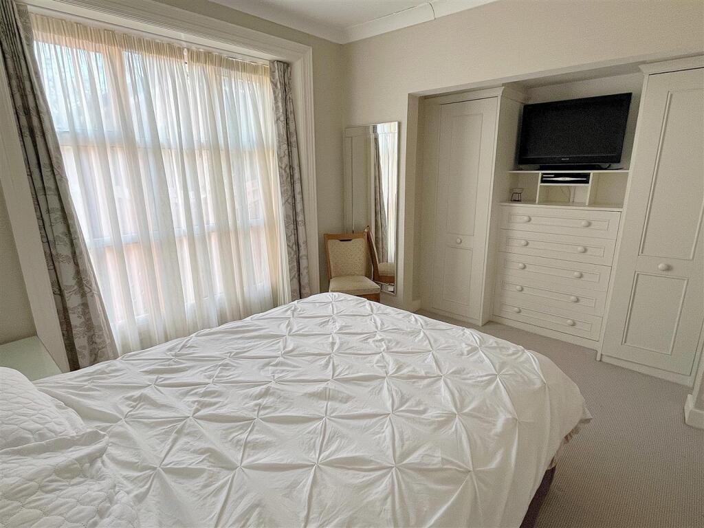 Bedroom One.jpg