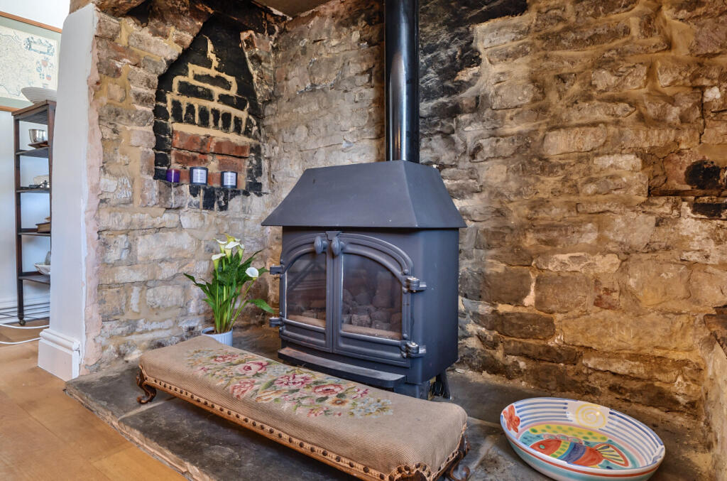 1287367-16-682629...