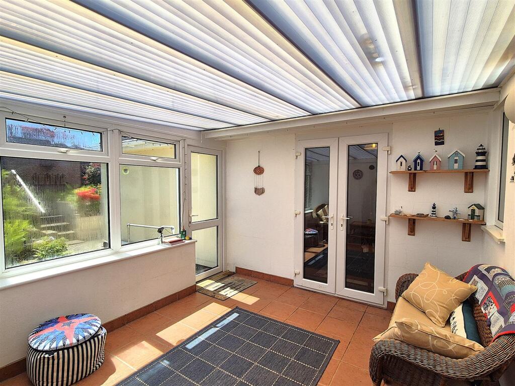 Conservatory 2.jpg