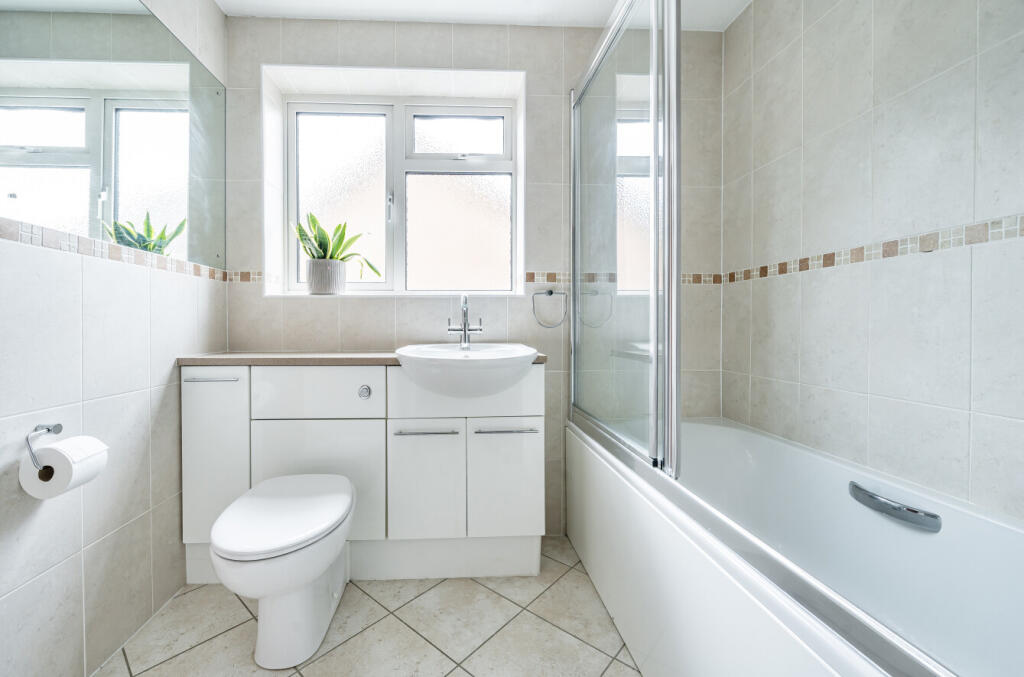 1309927-6-684c9ad...