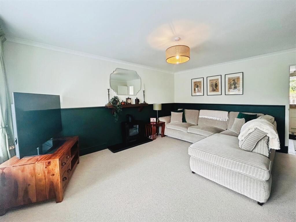 15fe80a4--4314-9921-66449CA618C5-21537-000012DFBDE