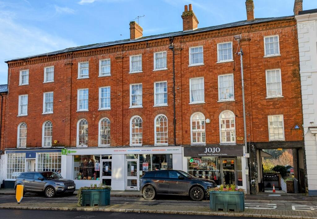 PXL_20241128_1200358522