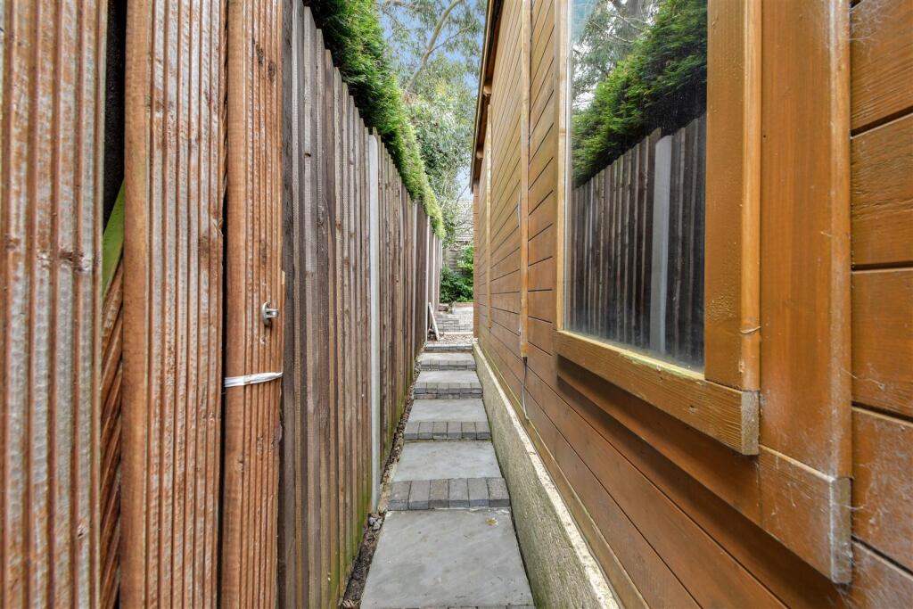 EXTERNAL PATH