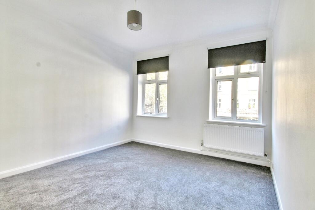 4.bedroom.jpg
