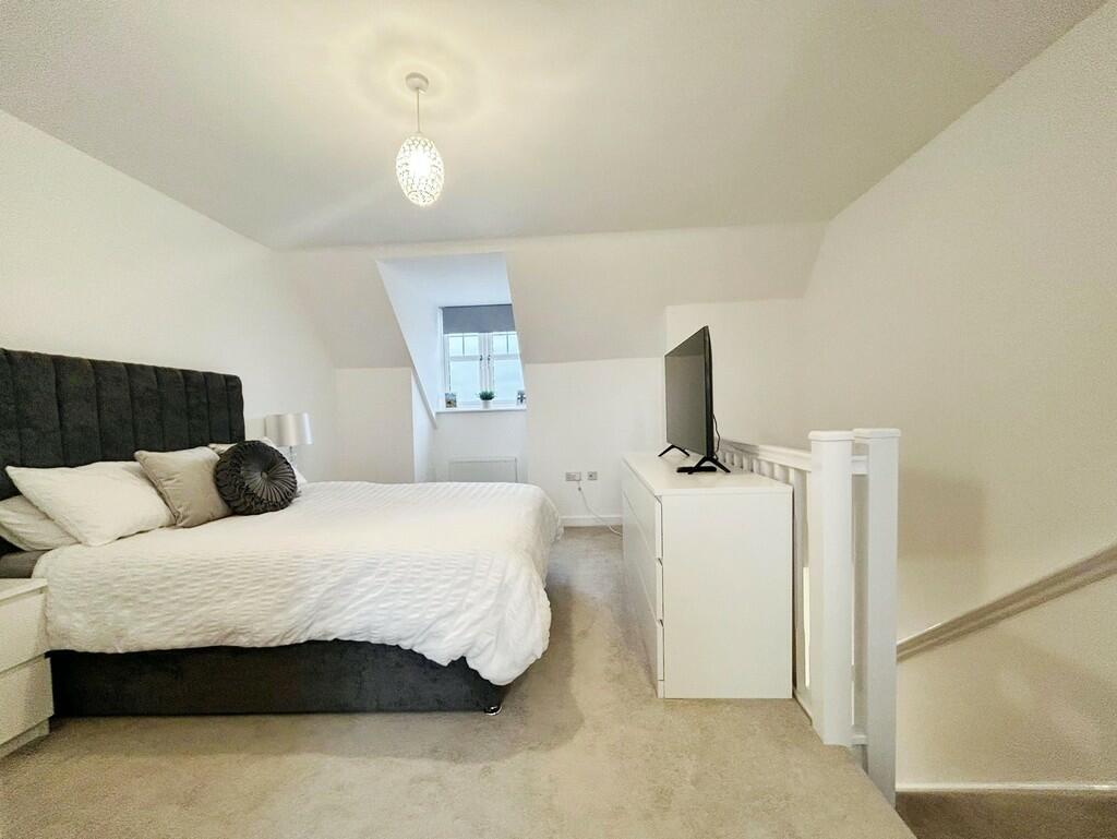 a11b8a62-WhatsApp...