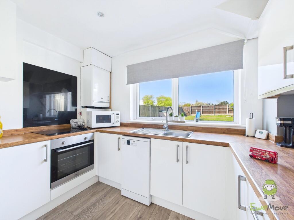 CAM01543G0-PR0125-STILL019