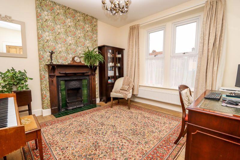 Entertainment Room/Study