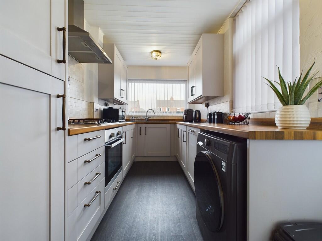 CAM04273G0-PR0067...