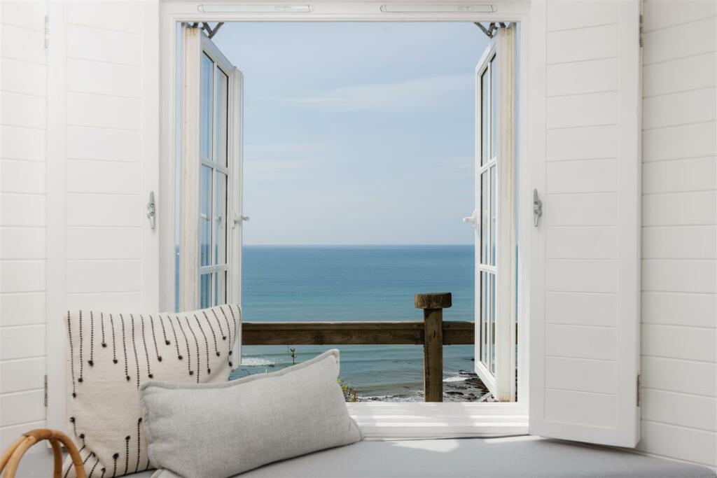 beach_house_lodge_40.jpg
