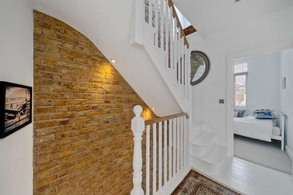 Grantham Road 79 PH9.jpg