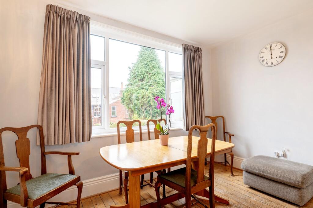 LIVING ROOM, KITCHEN AND DINER