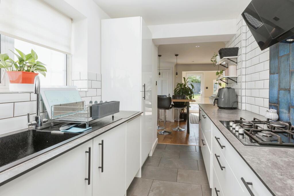 Kitchen/Breakfast