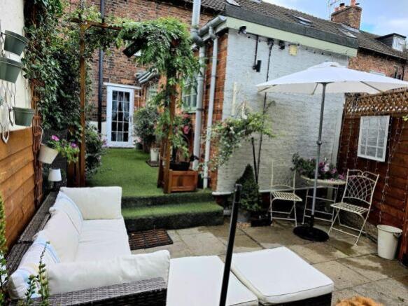 Patio - Wisteria Cottage Marsh Lane Charlotte Thom