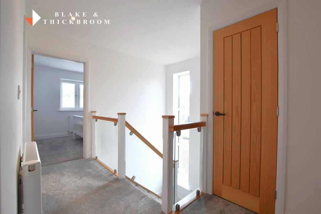 FIRST FLOOR GLAZED GALLERIED LANDING