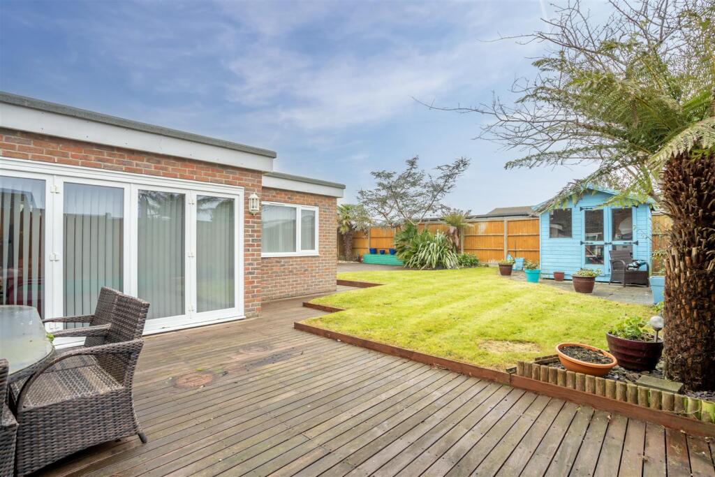 Rear Garden (3).jpg