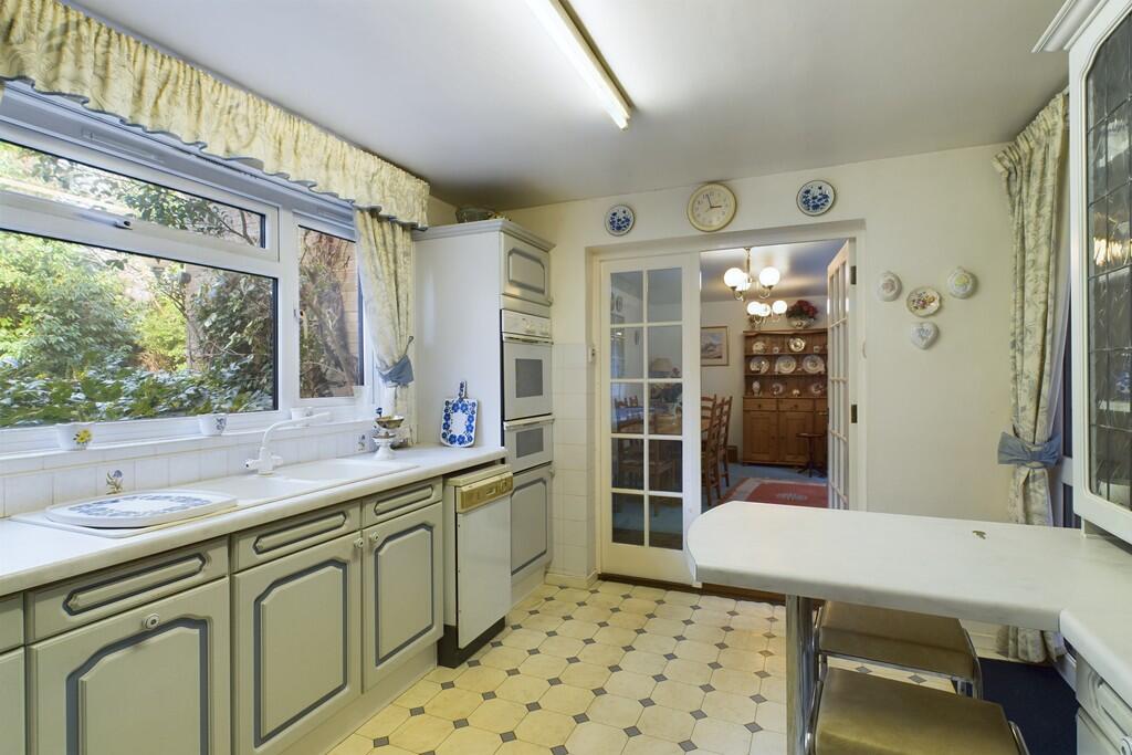 CAM01689G0-PR0447...