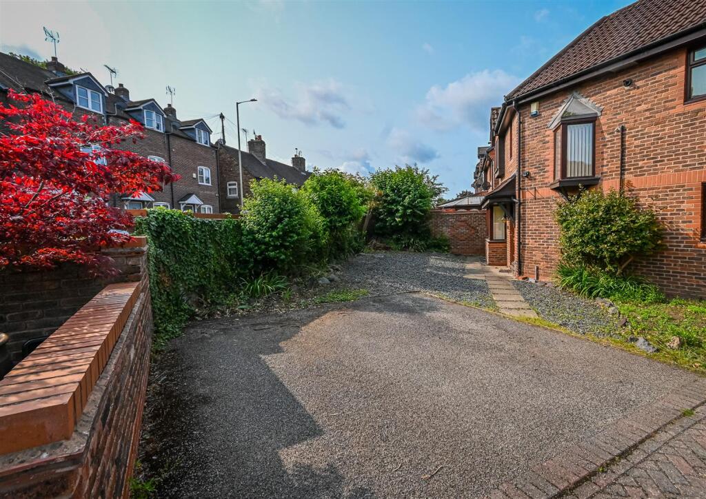 64 Severn Street-3.jpg