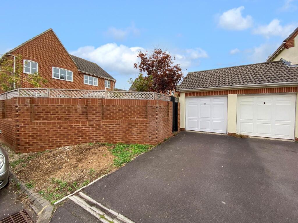 Garage &amp; Driveway