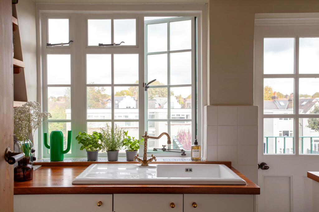 317969 - EalingVillage_KElliott_022.jpg