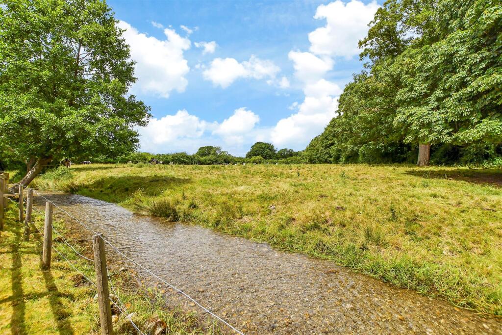 External Lifestyle Photograph