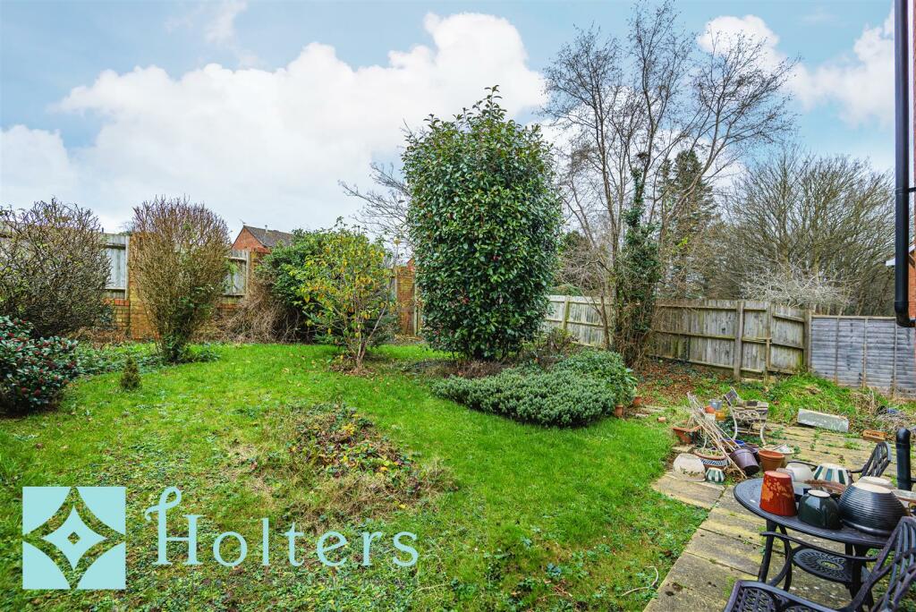 26 Dahn Drive, Ludlow-12.jpg