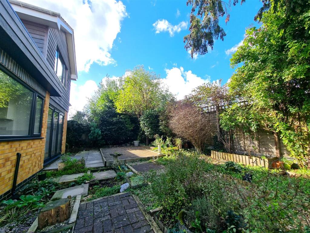 Enclosed Rear Garden