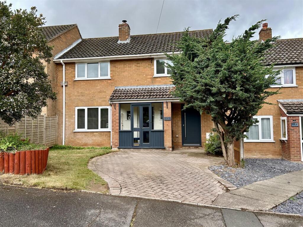 Waverley Crescent Romsley 1.jpg