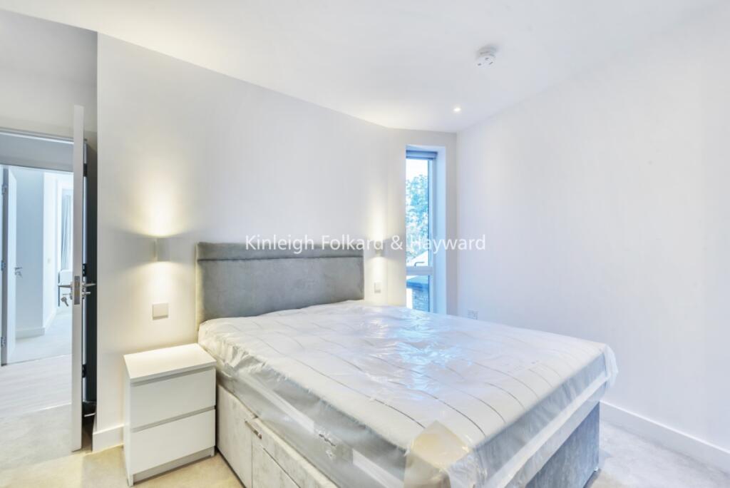 4b698683-30e4-4455-9