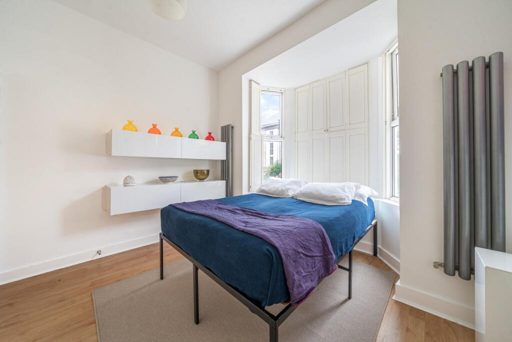 1359907-17-68de93...