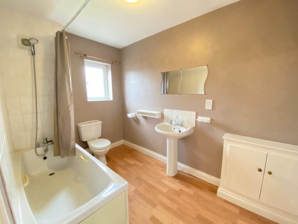 En-suite Bathroom