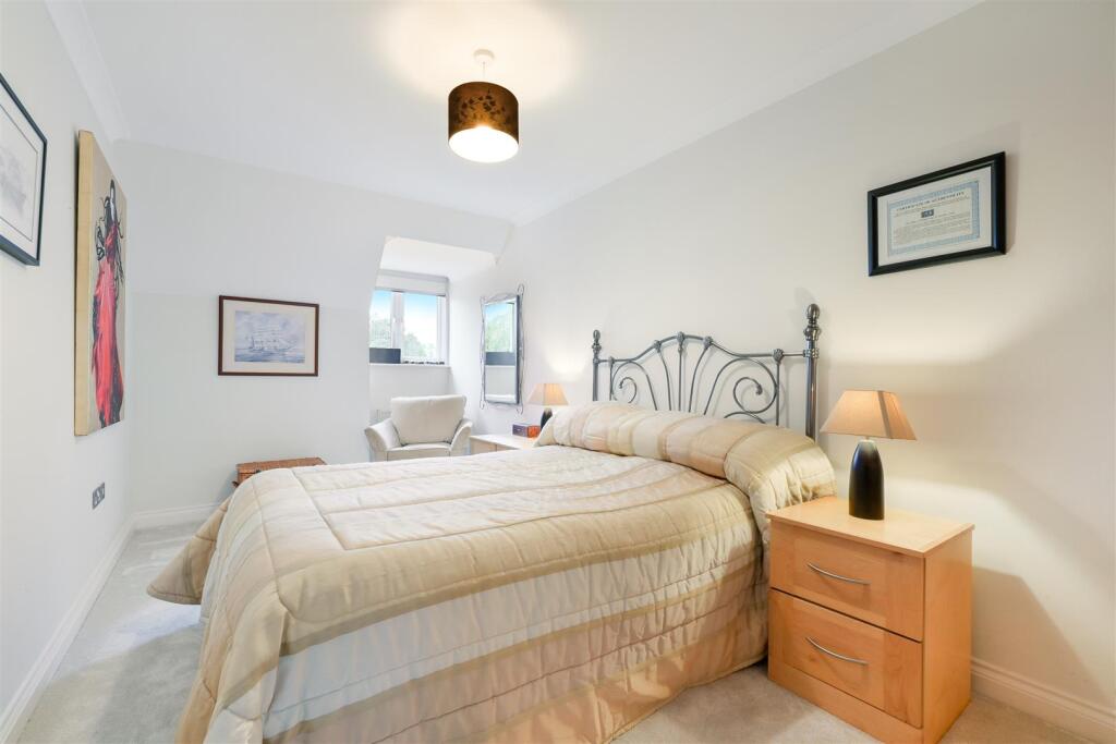 LONG ORCHARDS, FLAT 10- (6).jpg