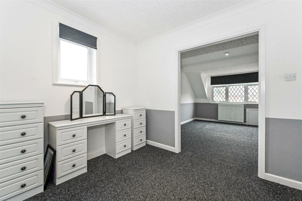 Bedroom 5 / Dressing Room
