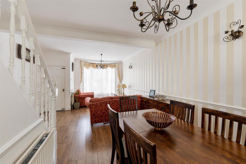Shortlands Road, E10