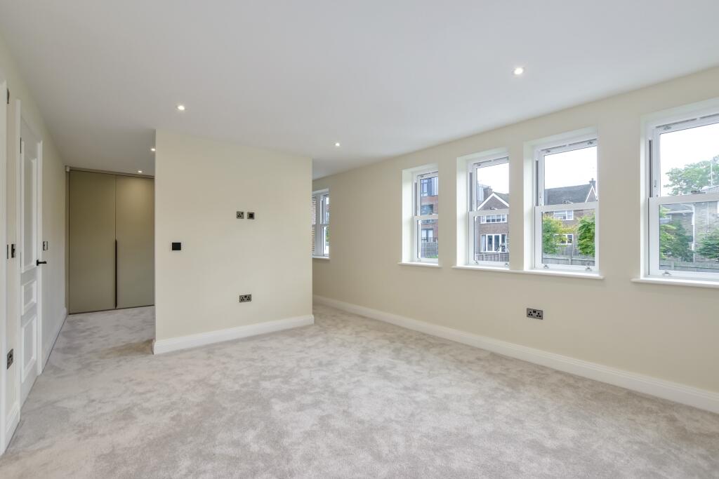 Holbein Gate, Northwood, HA6