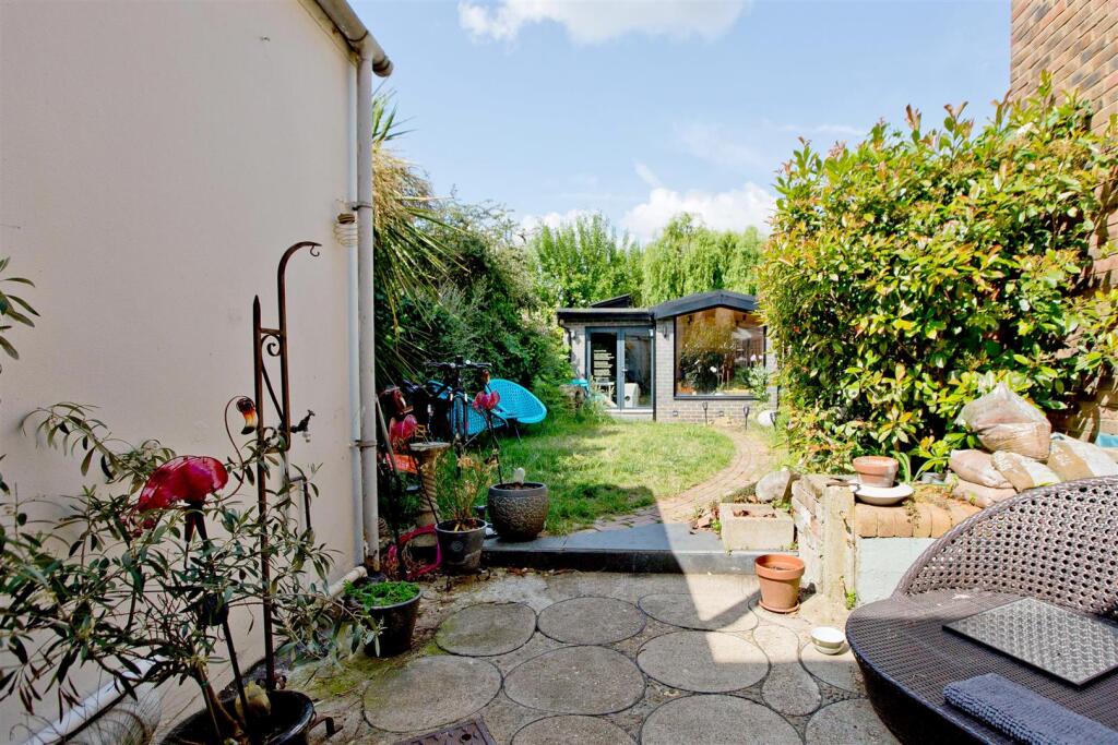 Large south west garden