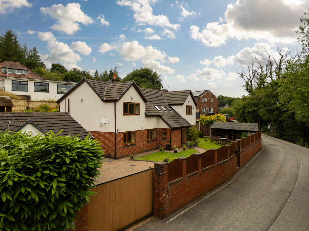 20240805-0154_Maison Haus - 4 Brookhouse Mill Ln, 