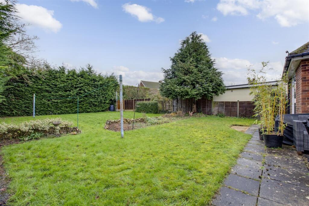 11 Wycombe Road, HP15 6RX-12.jpg