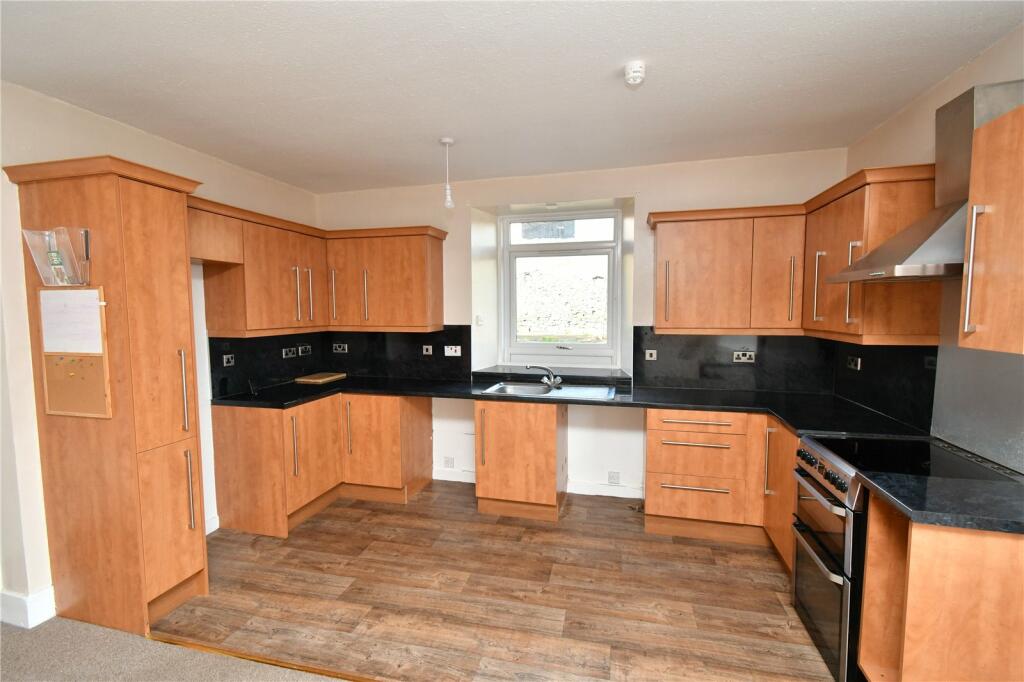 Kitchen / Dining