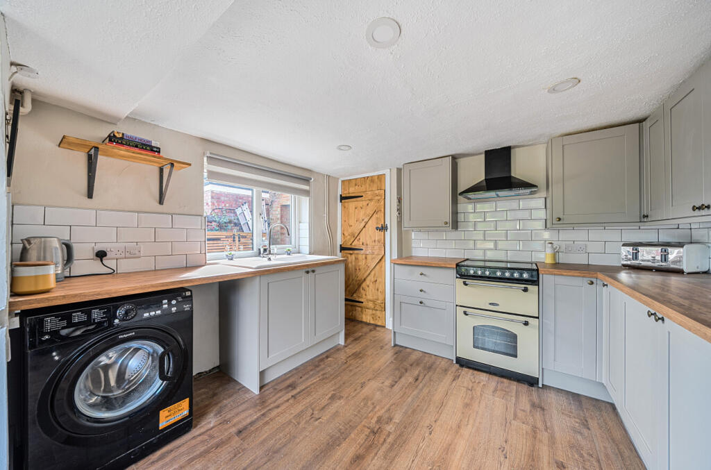 1294652-22-682704...