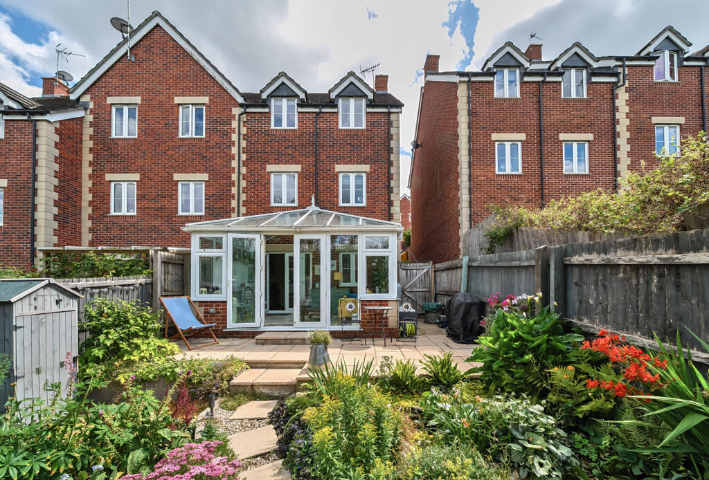 1318301-19-686bfc...