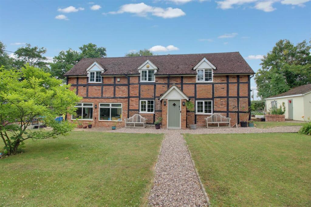 Rose cottage 2.jpg